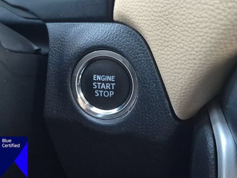 Used 2022 Toyota RAV4 XLE Premium FWD image 27