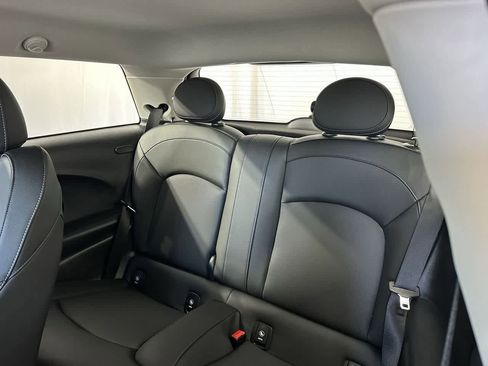 Certified 2024 MINI Cooper SE image 11