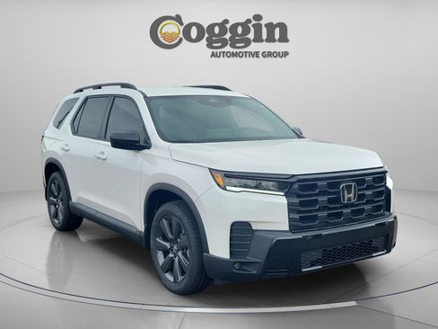 New 2026 Honda Pilot Sport image 7