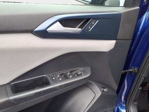 Used 2022 Volkswagen Taos SE image 7