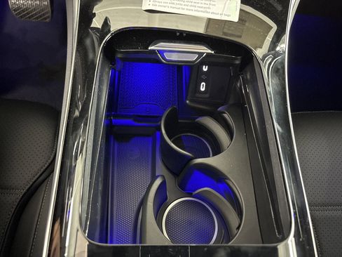 Certified 2025 Mercedes-Benz GLC 300 image 34