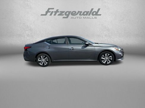 Used 2019 Nissan Altima 2.5 S FWD image 9