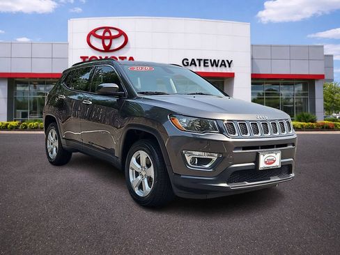 Used 2020 Jeep Compass Latitude AWD/4WD image 3