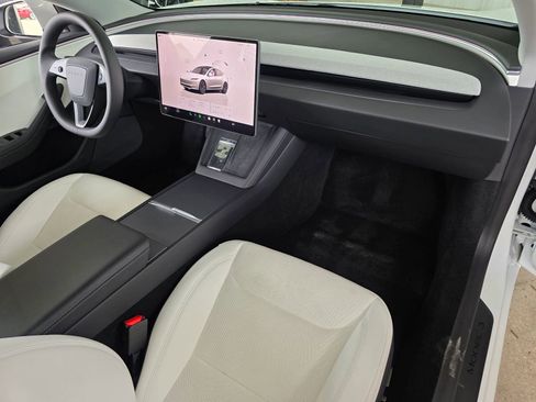 Used 2026 Tesla Model 3 RWD image 28