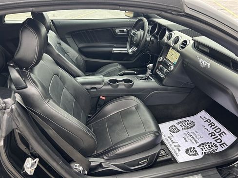 Used 2018 Ford Mustang Premium RWD image 10