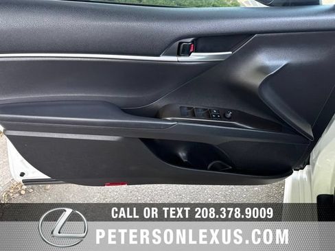 Used 2023 Toyota Camry SE FWD image 18