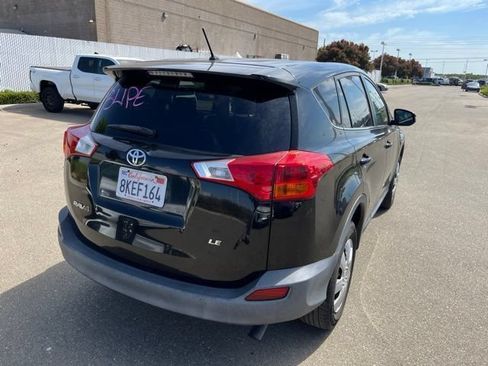 Used 2015 Toyota RAV4 LE FWD image 3