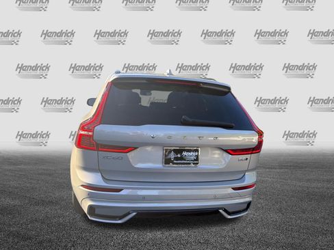 Used 2024 Volvo XC60 B5 Plus w/ Protection Package Premier AWD/4WD image 9