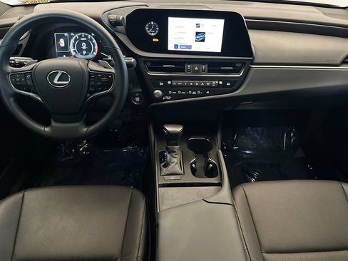 Certified 2025 Lexus ES 350 w/ Accessory Package (Z2) FWD image 13
