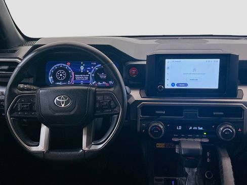 Used 2025 Toyota 4Runner TRD Off-Road AWD/4WD image 19