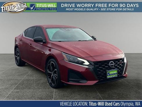 Used 2024 Nissan Altima 2.5 SR AWD/4WD image 1