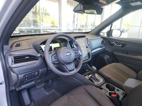 Used 2025 Subaru Forester Limited w/ Popular Package AWD/4WD image 16