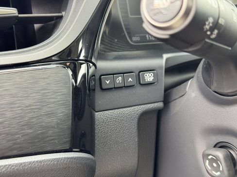 Used 2025 Lexus ES 350 w/ Premium Package FWD image 23
