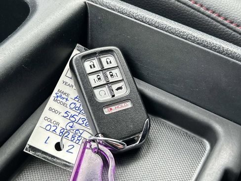 Used 2023 Honda Odyssey Sport image 32