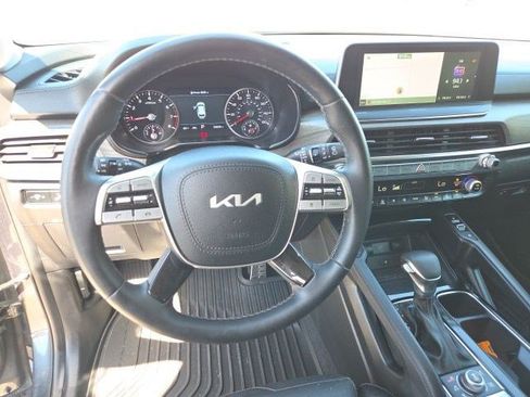 Used 2022 Kia Telluride SX w/ SX Prestige Package AWD/4WD image 12