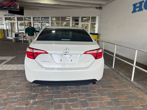 Used 2019 Toyota Corolla LE FWD image 13
