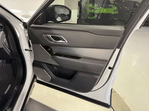 Used 2022 Land Rover Range Rover Velar R-Dynamic S AWD/4WD image 34