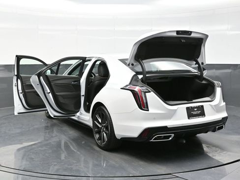 New 2025 Cadillac CT4 Sport image 28