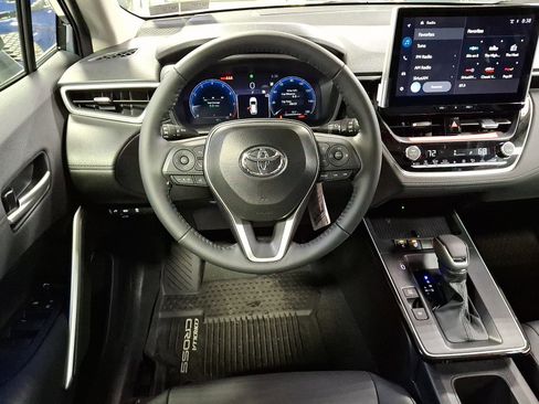 New 2026 Toyota Corolla Cross XLE image 7