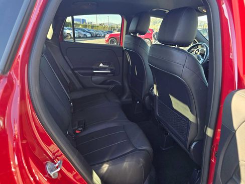 Used 2021 Mercedes-Benz GLA 250 4MATIC image 13