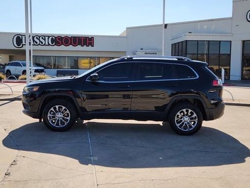 Used 2021 Jeep Cherokee Latitude Lux w/ Sun & Sound Group image 12