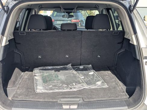 Used 2021 Nissan Rogue SV image 30