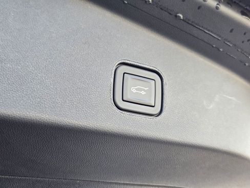 New 2026 Cadillac Lyriq Sport image 32