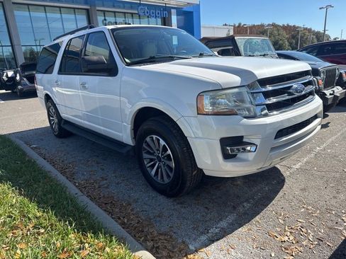 Used 2016 Ford Expedition EL XLT w/ Equipment Group 202A image 5