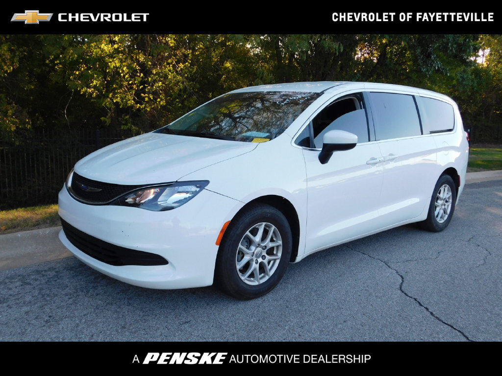 Used 2020 Chrysler Voyager LX w/ Cold Weather Group FWD image 1