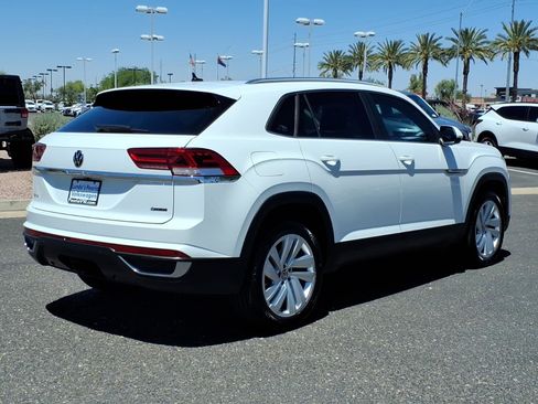 Certified 2023 Volkswagen Atlas Cross Sport SE w/ Panoramic Sunroof Package AWD/4WD image 7