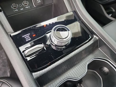 New 2026 Jeep Grand Cherokee L Limited AWD/4WD image 33