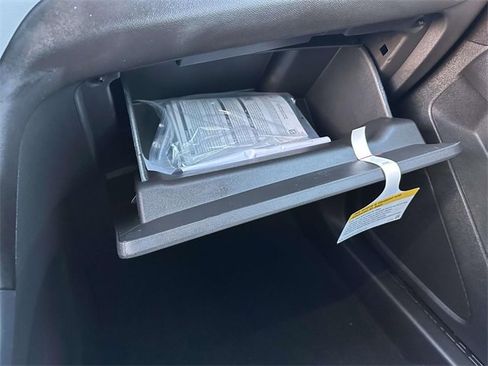 Certified 2024 Chevrolet Equinox LS image 33