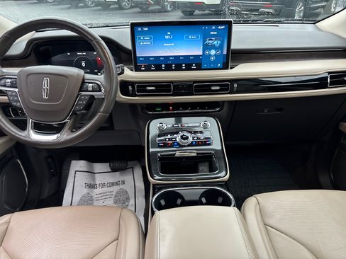 Certified 2022 Lincoln Nautilus Reserve AWD/4WD image 29