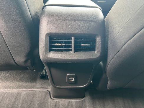 Used 2024 Chevrolet Equinox LT AWD/4WD image 24