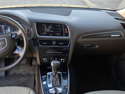 Used 2015 Audi Q5 2.0T Premium Plus w/ Technology Package image 29