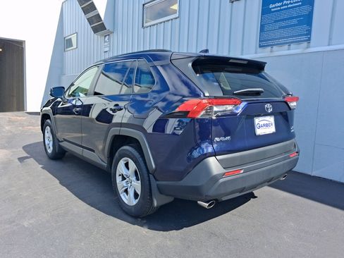 Used 2020 Toyota RAV4 XLE w/ Convenience Package AWD/4WD image 3
