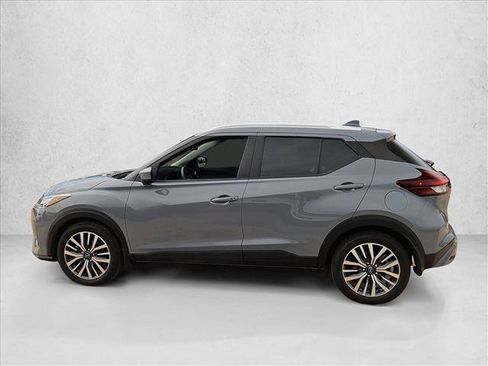 Used 2023 Nissan Kicks SV FWD image 15