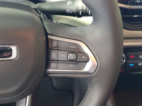 Used 2025 Jeep Compass Limited AWD/4WD image 24
