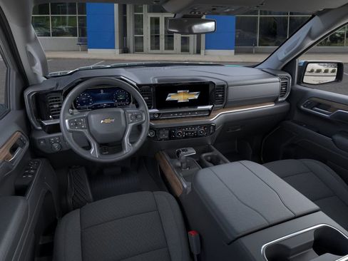 New 2025 Chevrolet Silverado 1500 LT AWD/4WD image 16