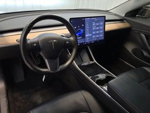 Used 2018 Tesla Model 3 Long Range image 8