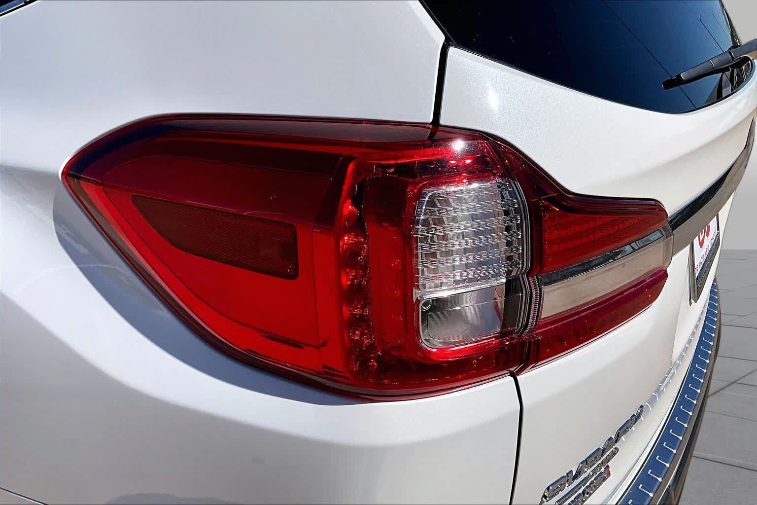 Used 2021 Subaru Ascent Limited AWD/4WD image 29