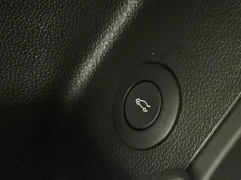 Used 2017 Cadillac XTS Luxury FWD image 48