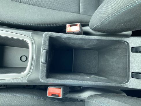 Used 2017 Chevrolet Cruze LT image 20