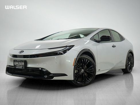 Used 2025 Toyota Prius AWD image 1