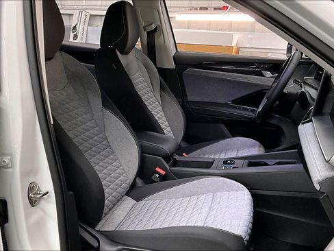 New 2026 Volkswagen Tiguan S image 29