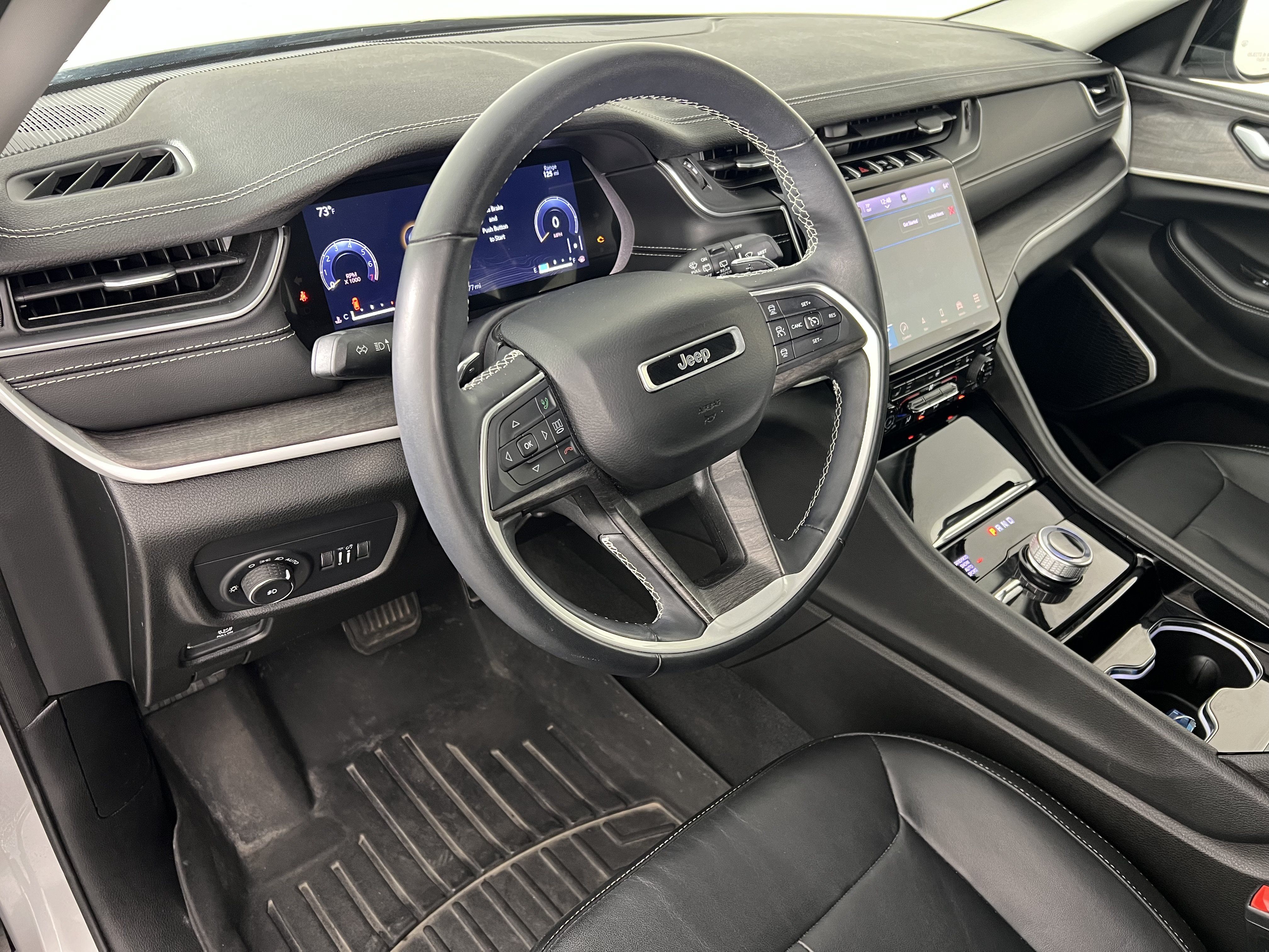 Used 2021 Jeep Grand Cherokee L Limited AWD/4WD image 17