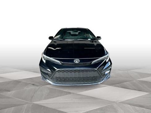 Used 2025 Toyota Corolla SE FWD image 3