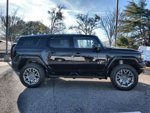 Used 2025 GMC Hummer EV 3X image 9