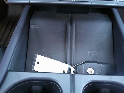 Used 2023 Fisker Ocean One image 34