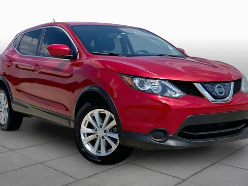 Used 2018 Nissan Rogue Sport S w/ S Appearance Package AWD/4WD image 2